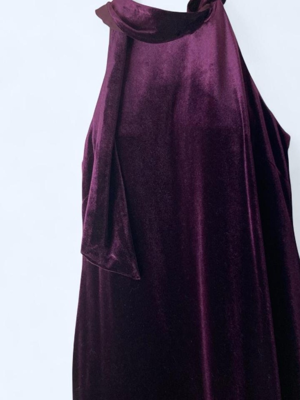 Vince Camuto burgundy velvet midi dress with high neck and tie detail 6
